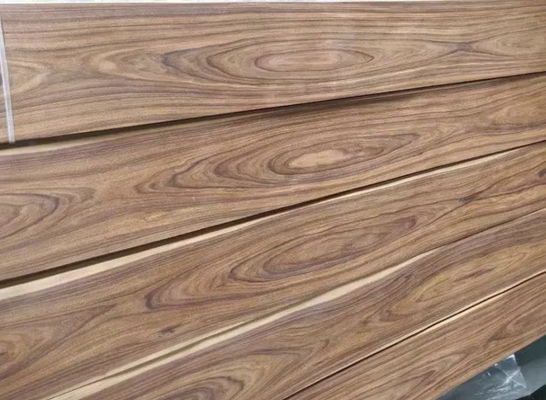8-40 cm di larghezza Morado Veneer Flat Cut per spazi di vendita al dettaglio di fascia alta