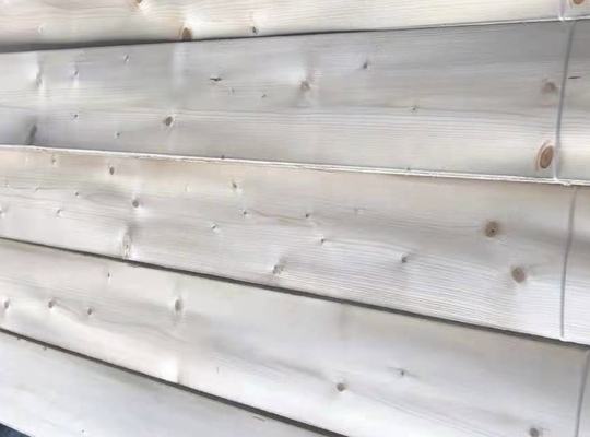 Lunghezza 0,6 m-2,8 m Fogli di rivestimento in legno di pino per mobili / pavimenti in legno